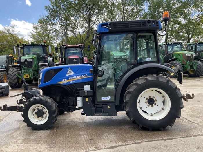 NEW HOLLAND T4.100N