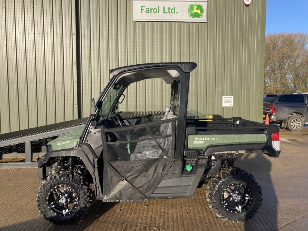 John Deere XUV865M Gator