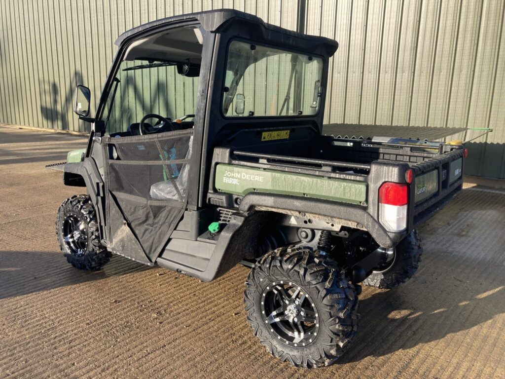 John Deere XUV865M Gator