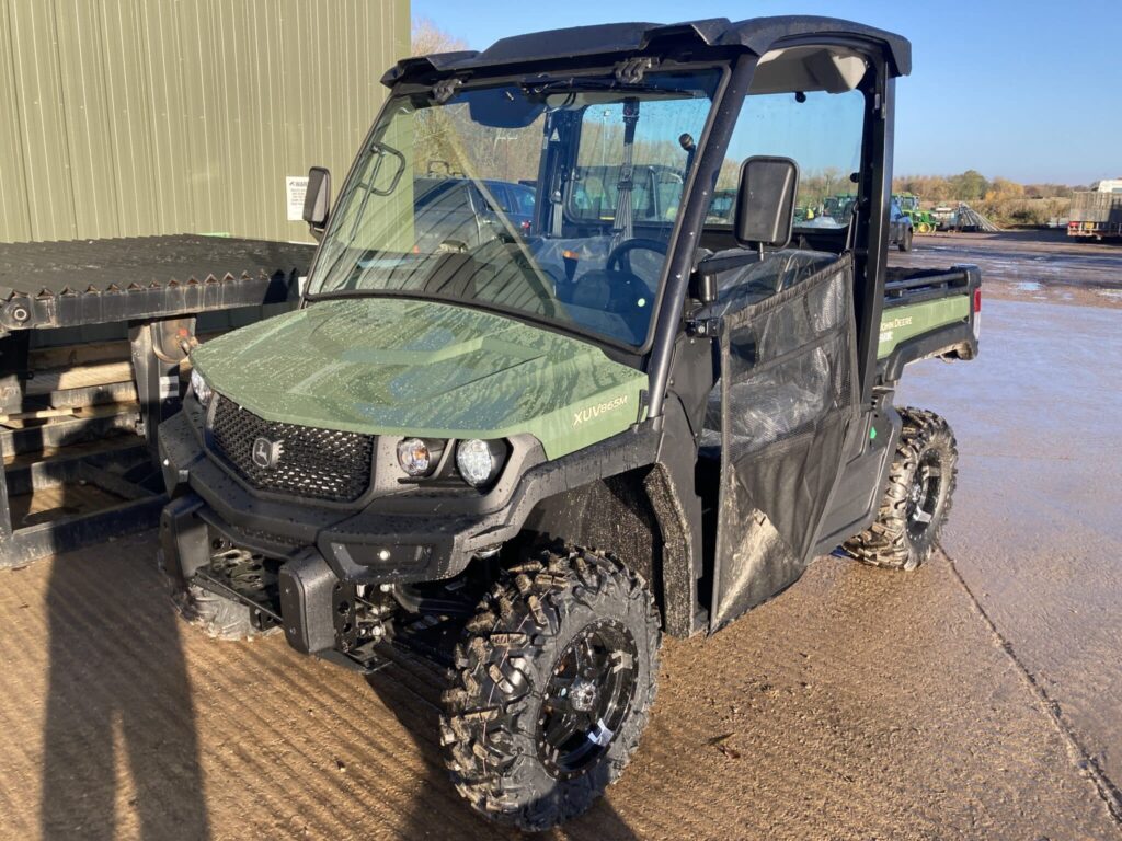 John Deere XUV865M Gator