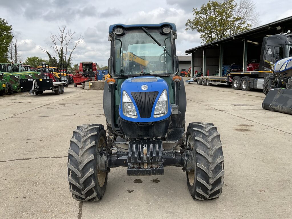 NEW HOLLAND T4050F