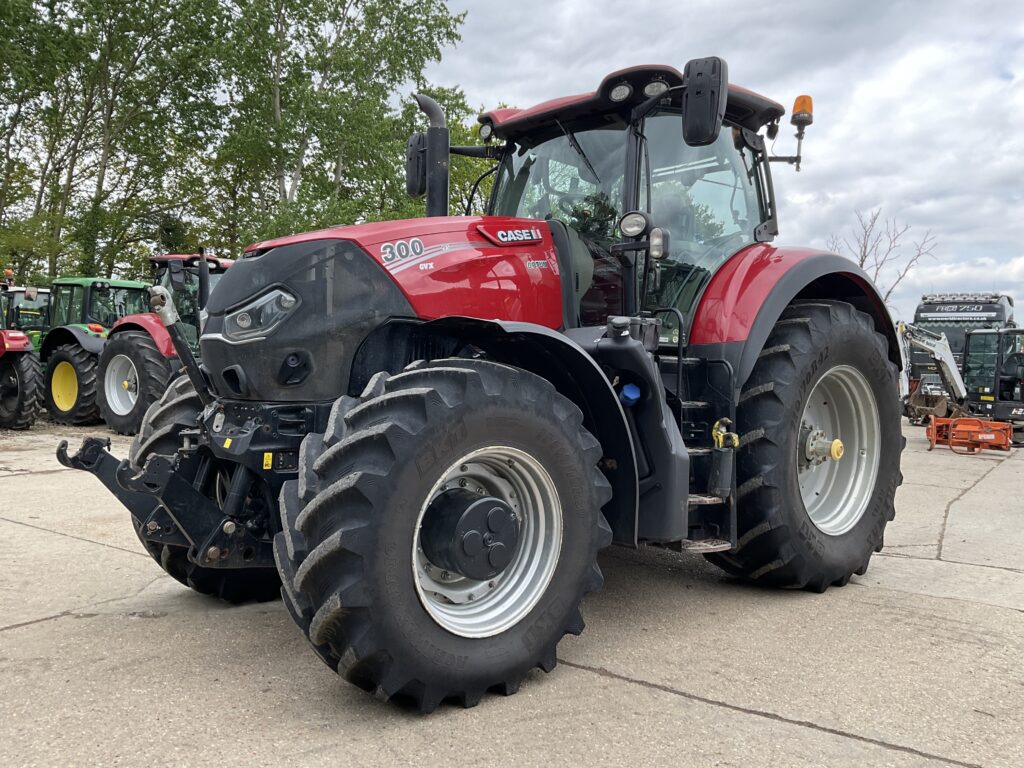 CASE IH OPTUM 300 CVX