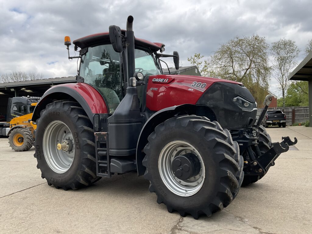 CASE IH OPTUM 300 CVX