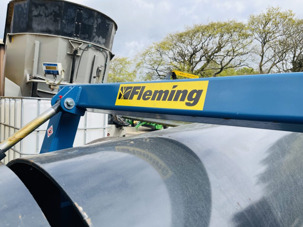 Fleming 12ft End Tow Roller (123612ET)