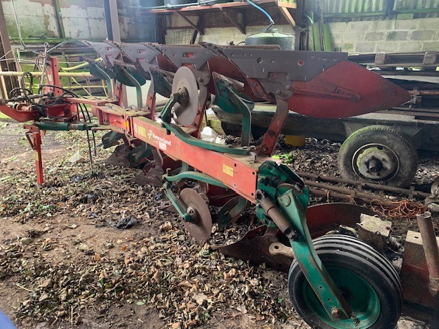 Kverneland Plough