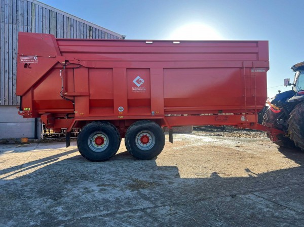 Larrington 18 Ton Harvester