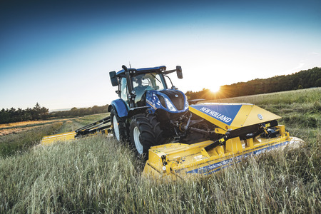 New Holland DiscCutter F320P Mower Conditioner