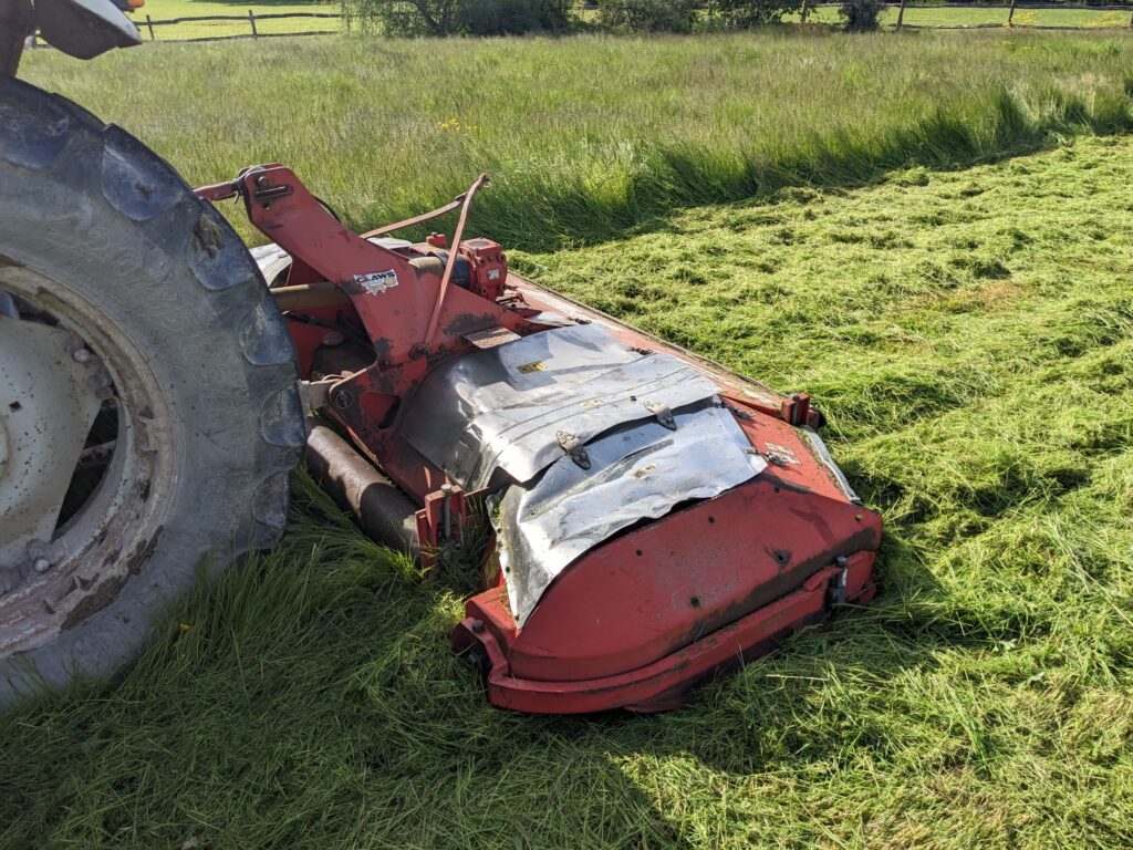 Trimax Stealth 340 finishing mower