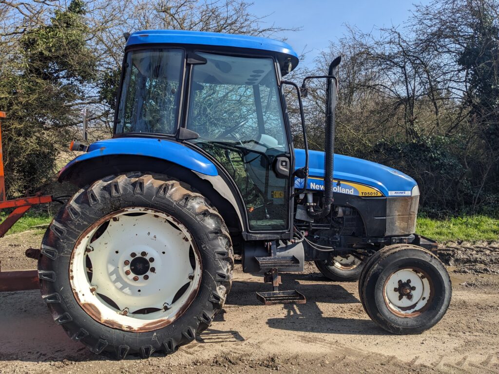 New Holland TD5010