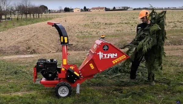 Wheeled Bio Woodchipper GL&D Titan