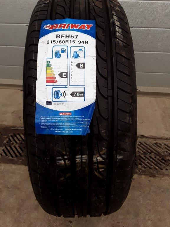 Briway BFH57 94H 215/60X15