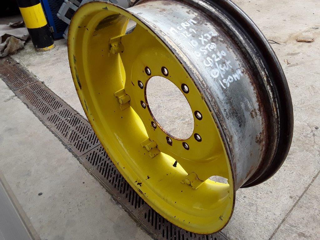 10X32 John Deere Used Rim