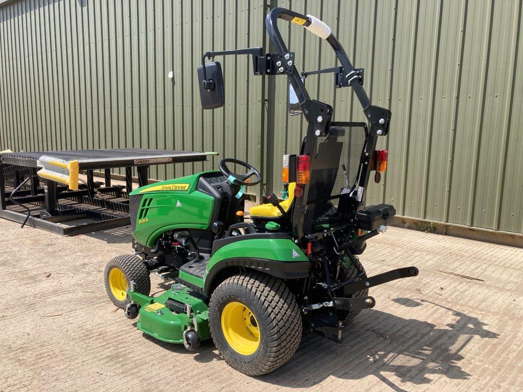 John Deere 1026R compact tractor