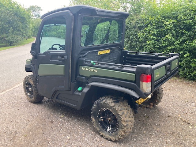 John Deere XUV865M Gator