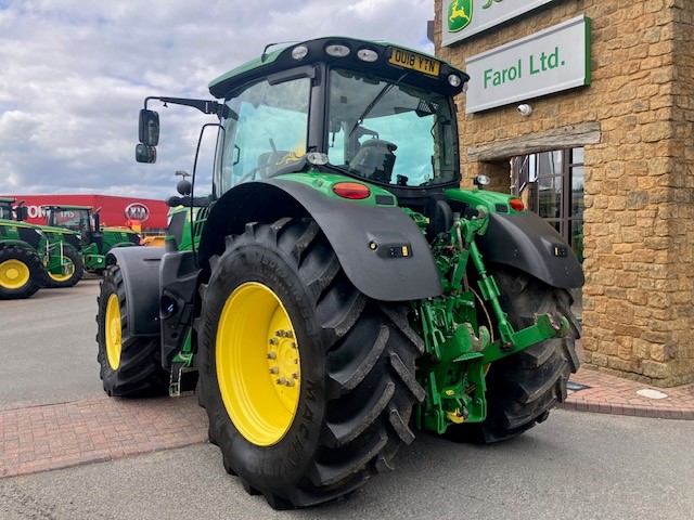 John Deere 6175R