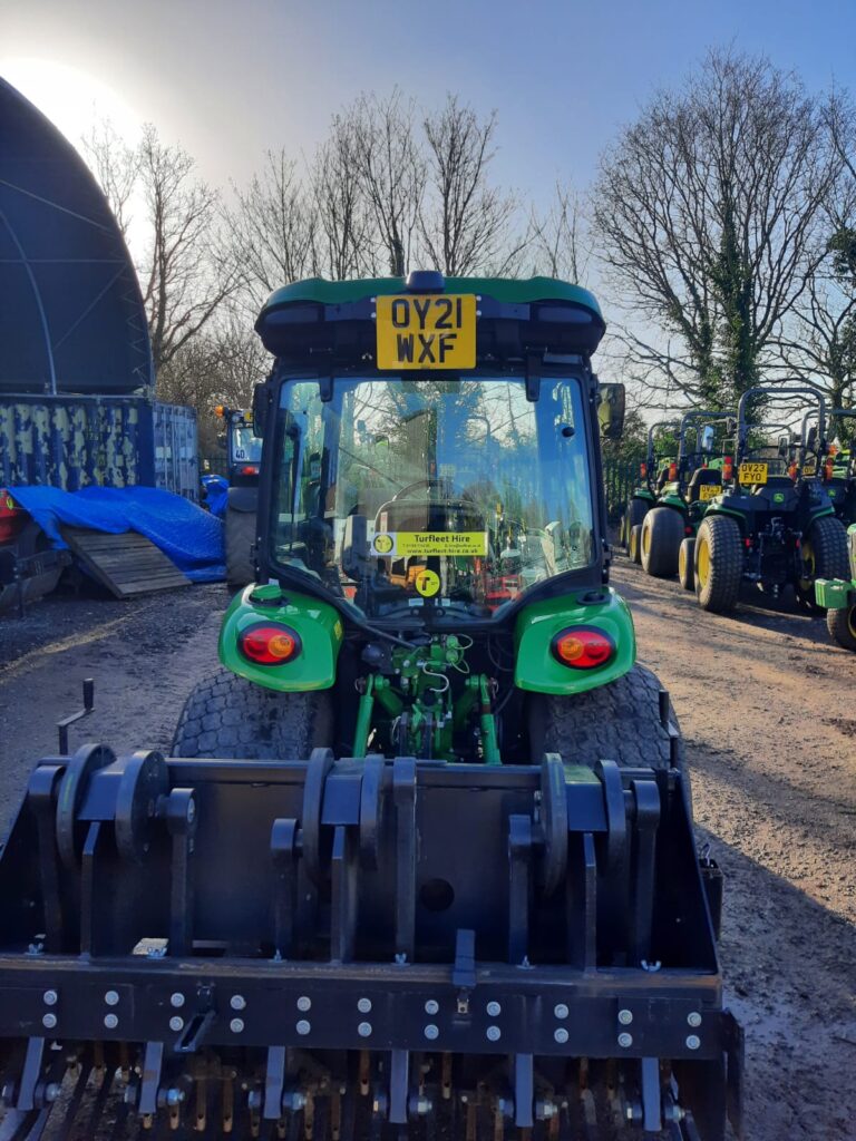 John Deere 3046R compact tractor