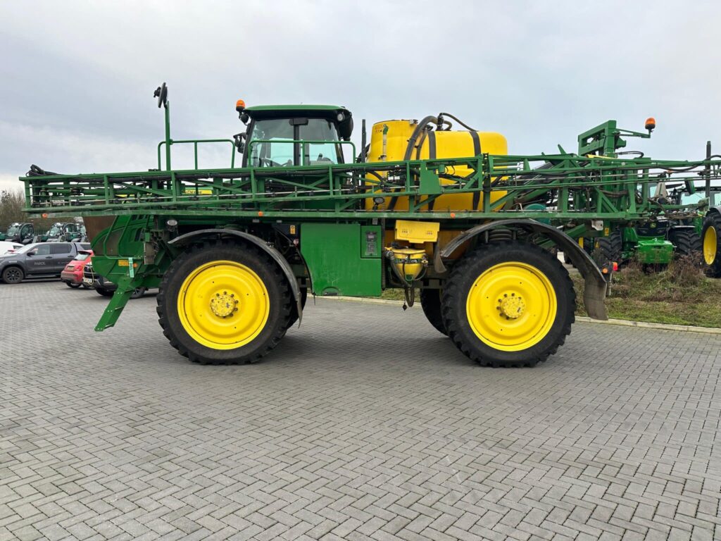 John Deere R4050i