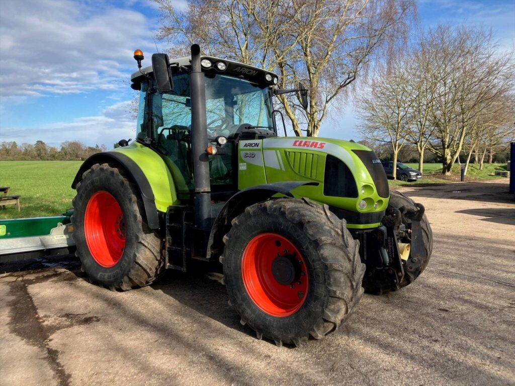 CLAAS USED ARION 640