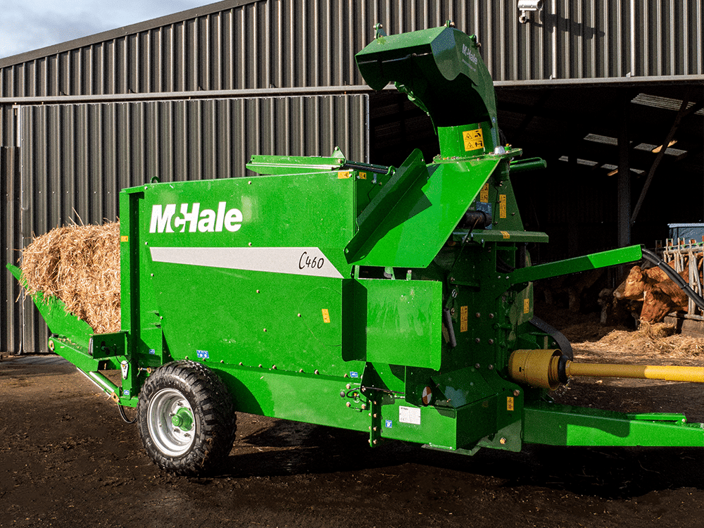 NEW MCHALE C460 -TRAILED SILAGE FEEDER AND STRAW BLOWER