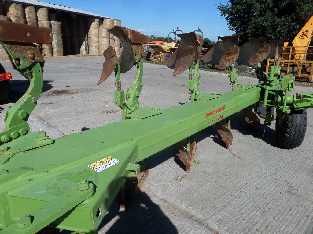 DOWDESWELL DP140 MA 7 FURROW REVERSIBLE PLOUGH