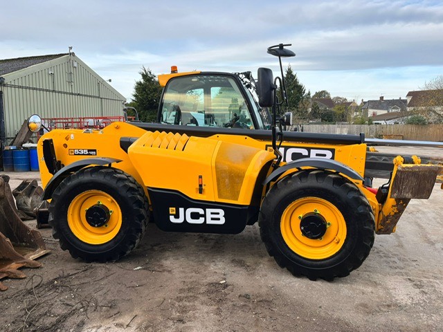 JCB 535-125 HIVIZ