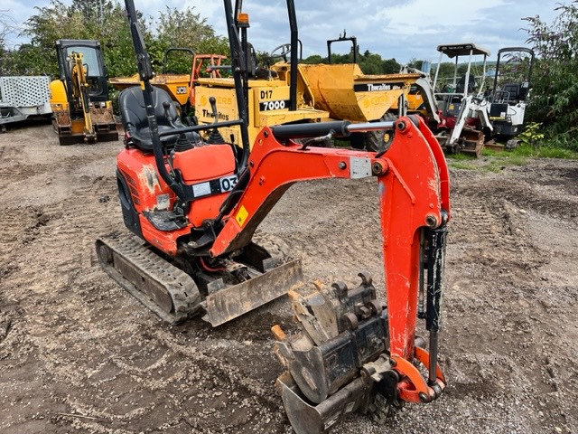 KUBOTA U 10-3