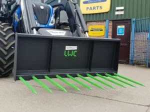 LWC-MUCK FORKS (TRACTOR LOADER) (2.13M)