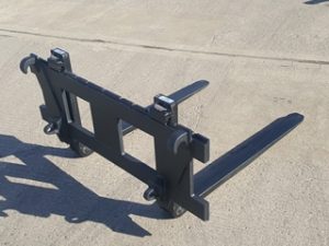 LWC PALLET FORKS BRACKET MOUNTED 5.0 TONNE RATED (CARRIAGE RAIL & FORKS)