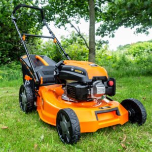 P1 HYUNDAI POWERED 46CM / 18″ PETROL SELF-PROPELLED LAWNMOWER