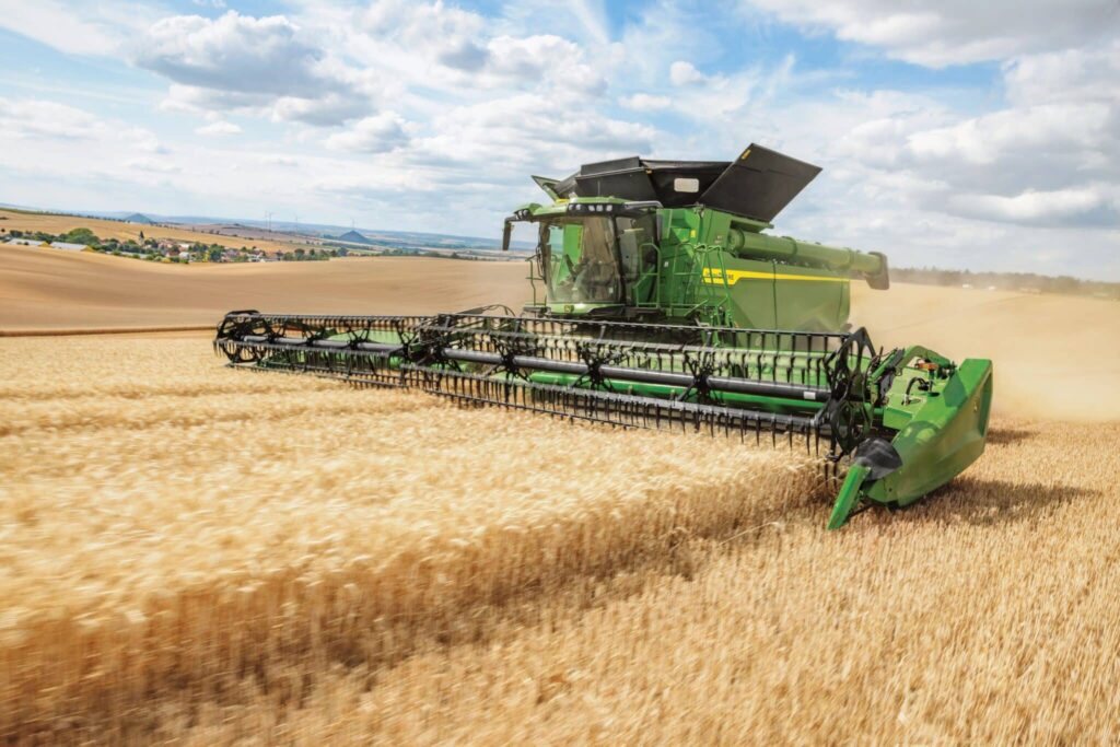 John Deere X9 1100