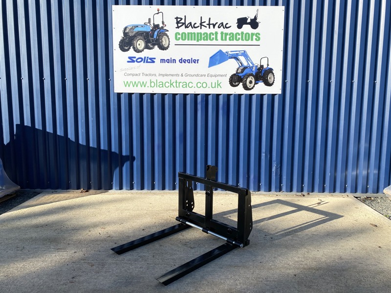 New Pallet Forks For Compact Tractor