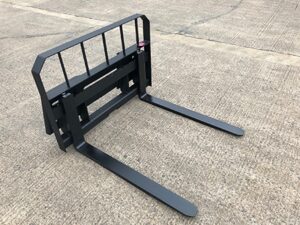 LWC SKID STEER PALLET FORK CLASS 2