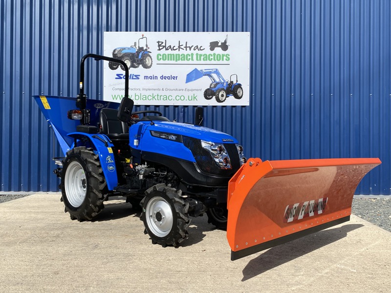 New Solis 16 4WD Compact Tractor With New DW Tomlin Heavy Duty Front Mounted Snowplough & New 500 Litre Fleming Grit / Salt Spreader