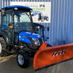 New Solis 26 HST (Hydrostatic) 4WD Compact Tractor With Cab, New DW Tomlin Heavy Duty Front Mounted Snowplough & New 500 Litre Fleming Grit / Salt Spreader