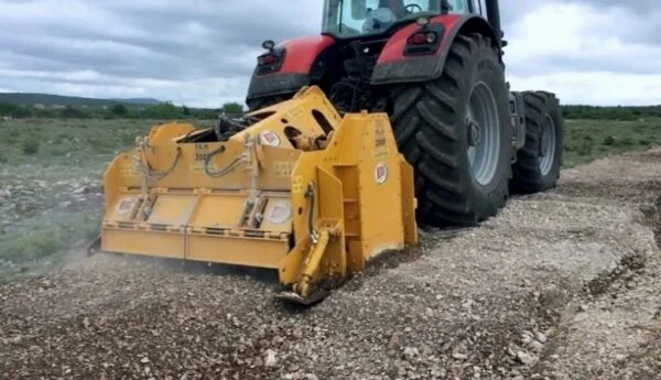 Valentini Attila M – Fixed Stone Crushers 320hp to 400hp (1.8m to 2.3m) max depth 70cm