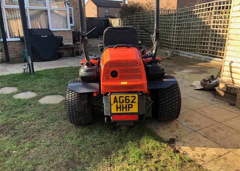 Kubota ZD326S Ride On Mower