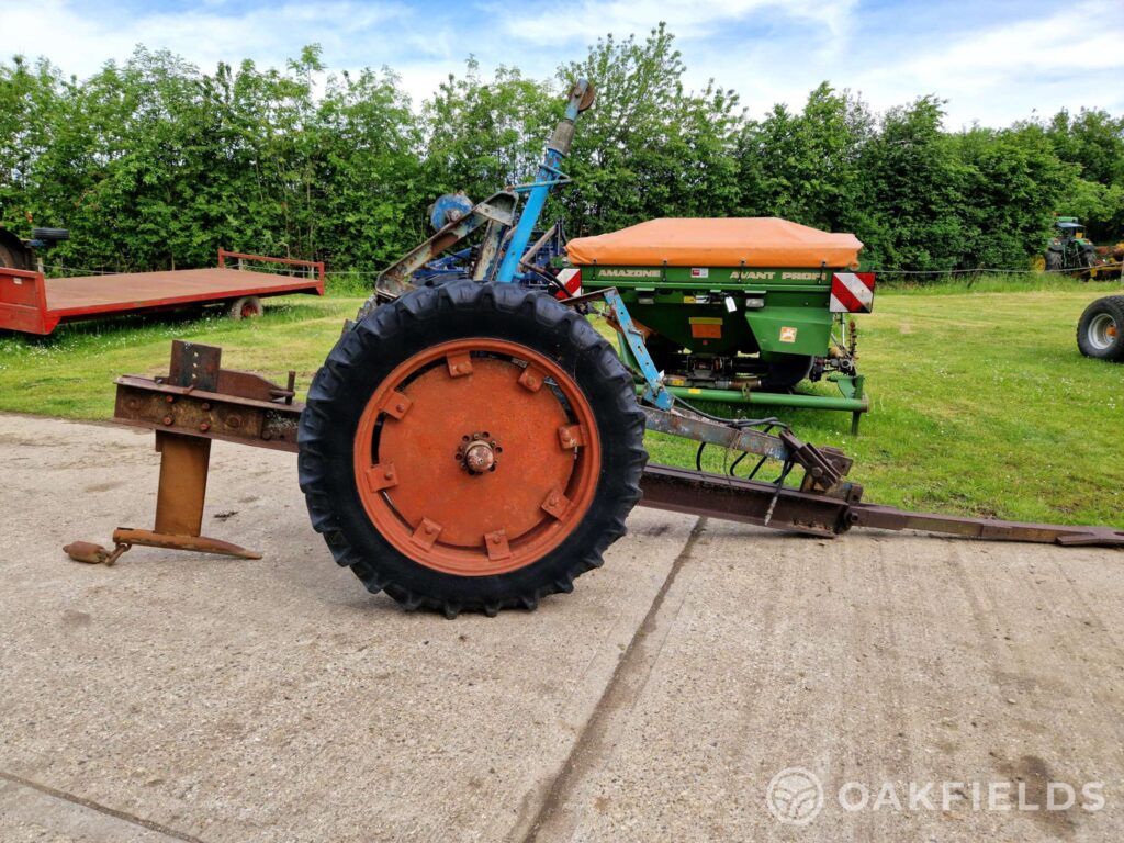 Trailed hydraulic cable lift mole drainer