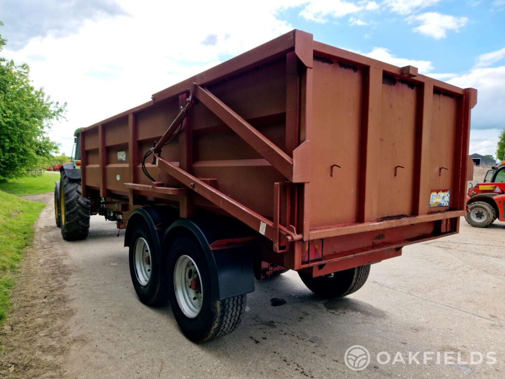 2005 Warwick 12 Ton grain trailer