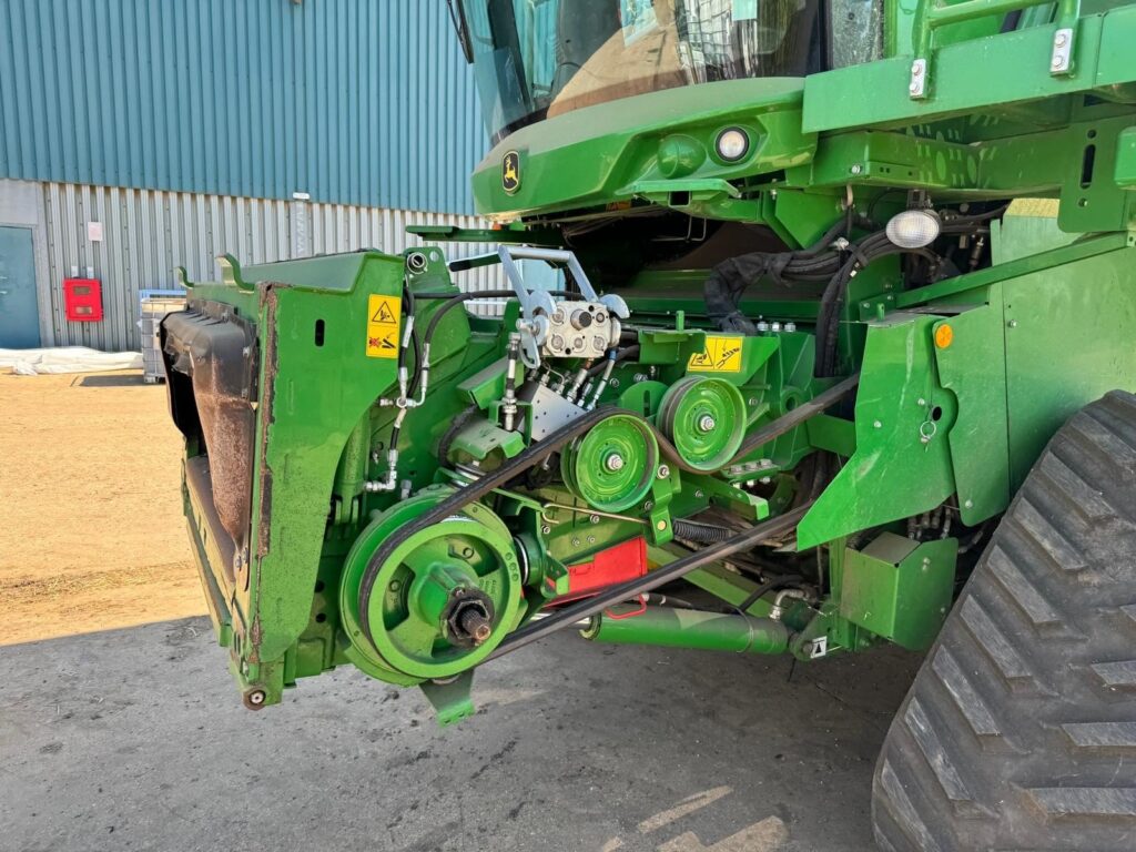 John Deere S790i