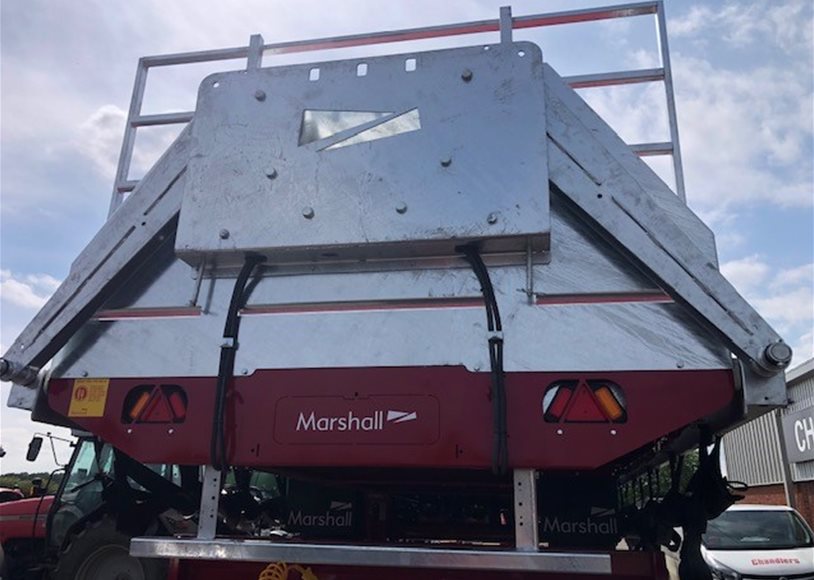 Marshall BC-32-TAN Bale Trailer