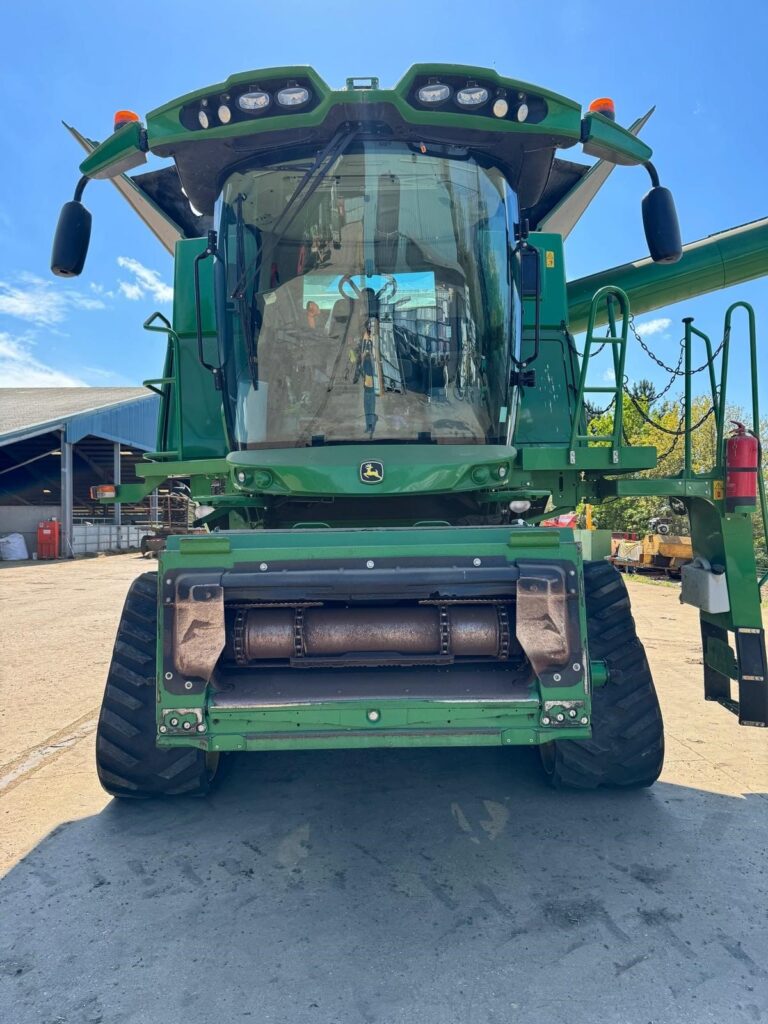 John Deere S790i