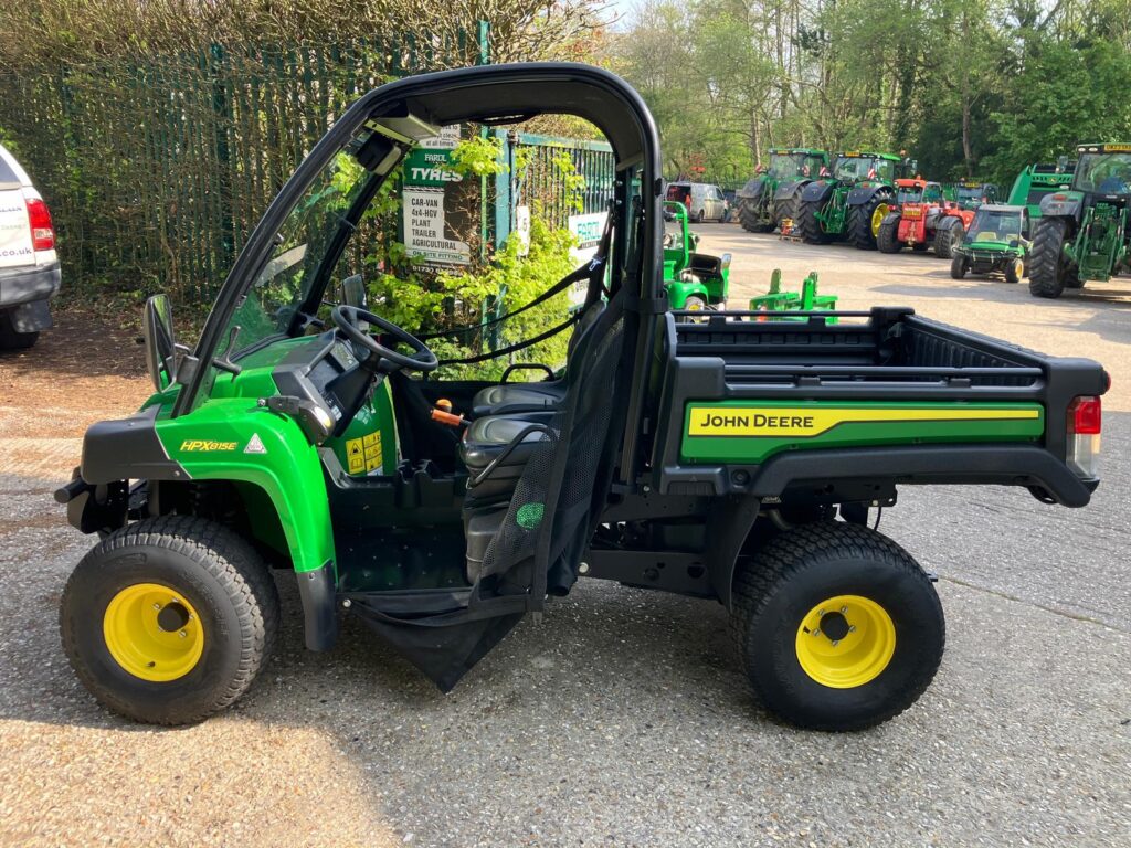 John Deere HPX815E Gator