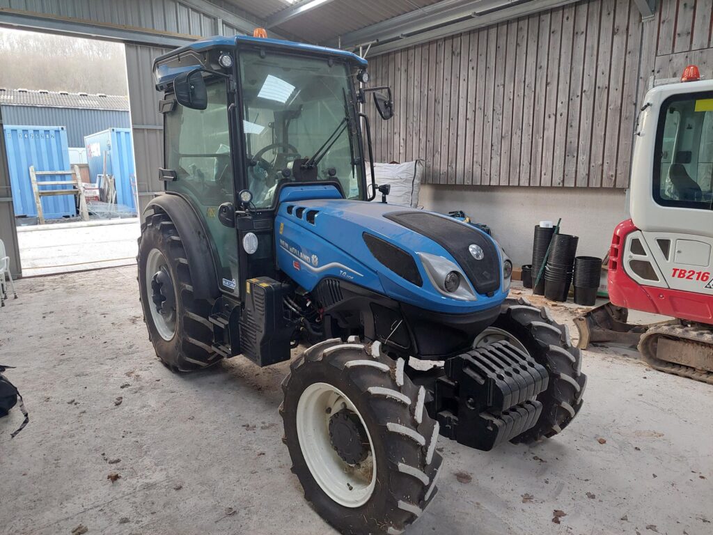 NEW HOLLAND T4.110F