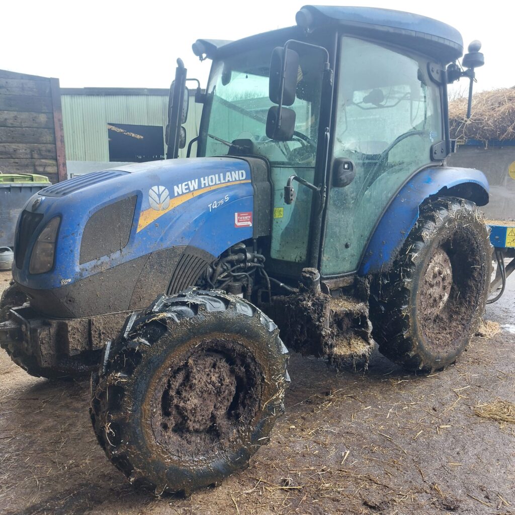 NEW HOLLAND T4S.75 CAB