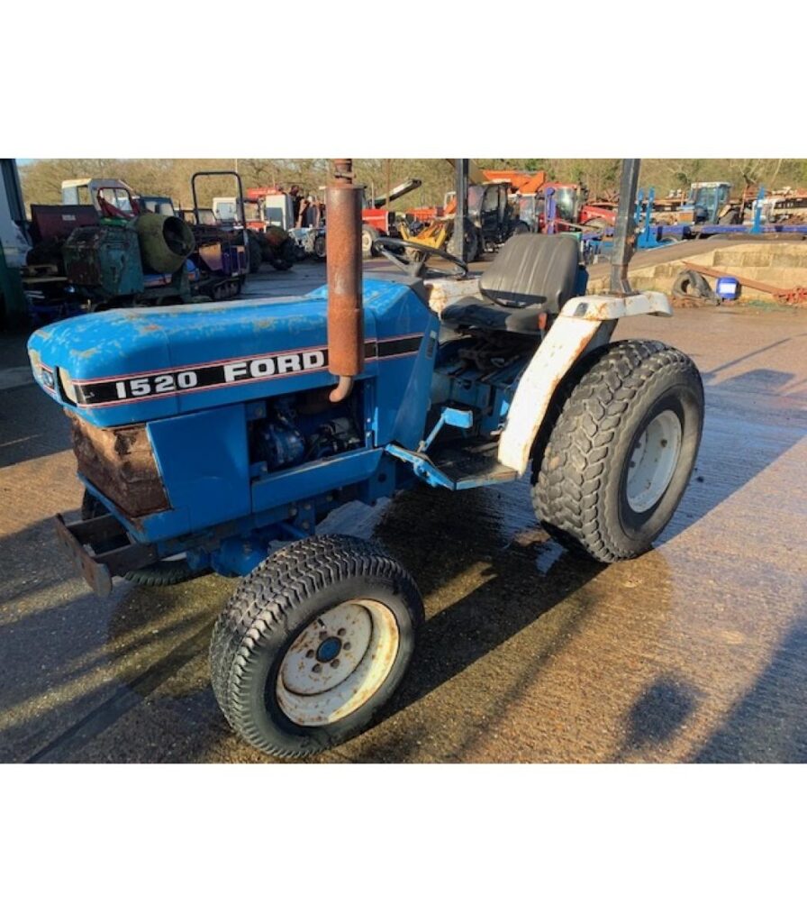 Ford 1520 Compact Tractor