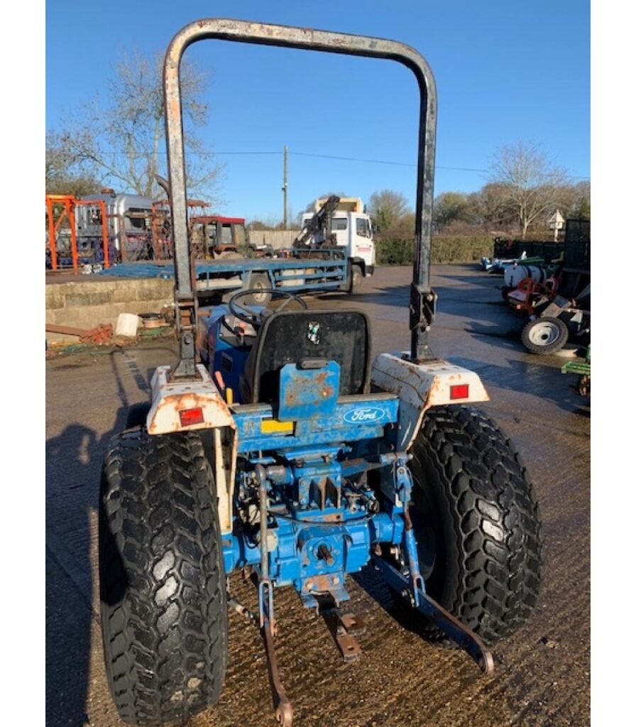 Ford 1520 Compact Tractor