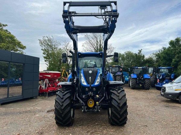 NEW HOLLAND T7.225