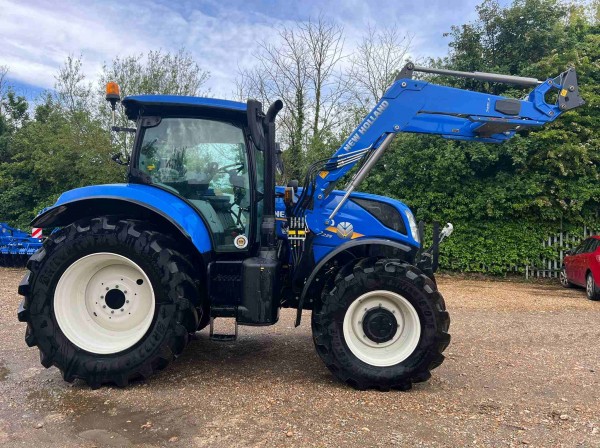 NEW HOLLAND T7.225