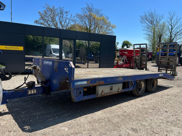 CHIEFTAIN LOW LOADER