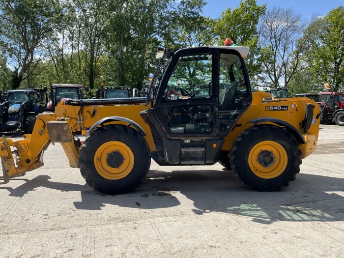 JCB 540-140 HI VIZ